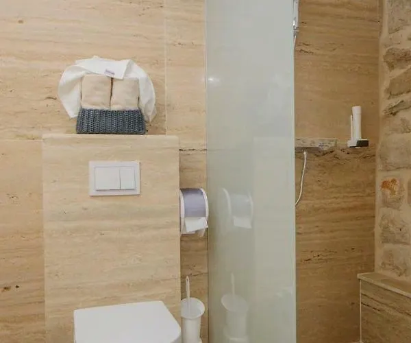 Luxury View Marjan 4*