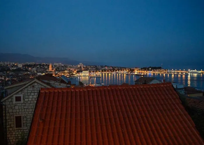 Guest house Luxury View Marjan 4*