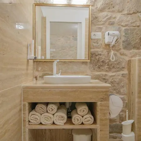 Luxury View Marjan Guest house