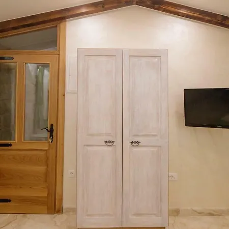 Guest house Luxury View Marjan 4*