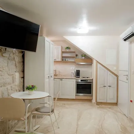 Luxury View Marjan Guest house