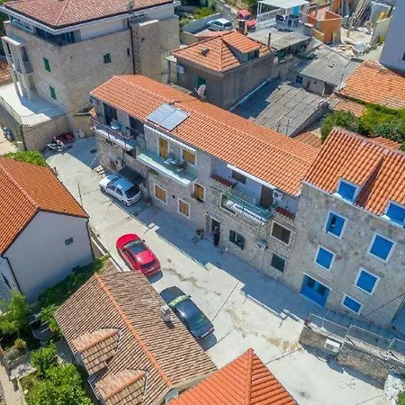Guest house Luxury View Marjan 4*