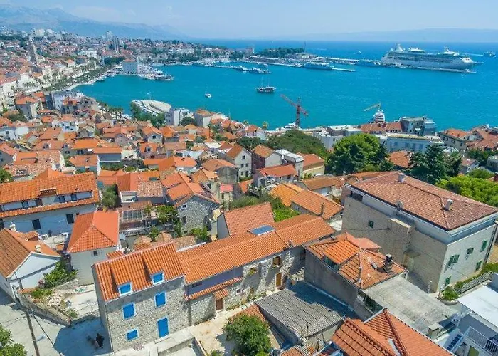 게스트하우스 Luxury View Marjan 4*